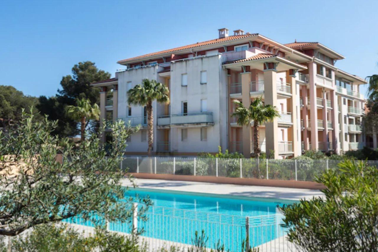 Apartahotel Vacancéole - Les Calanques Du Parc
